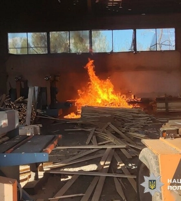 Російські безпілотники вдарили по лісозаготівельному підприємстві на Чернігівщині