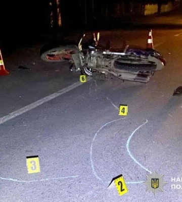 На Хмельниччині внаслідок карколомної ДТП постраждав 41-річний мотоцикліст, - поліція