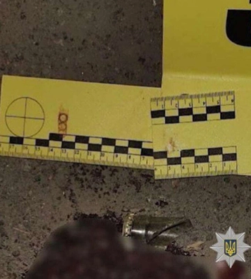 На Дніпропетровщині молодик намагався вбити знайомого пляшкою