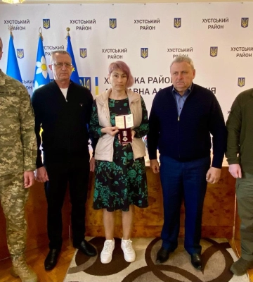 На Закарпатті родині полеглого Героя вручили орден