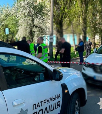 У Києві вранці відбулась стрілянина – поліція розслідує замах на умисне вбивство