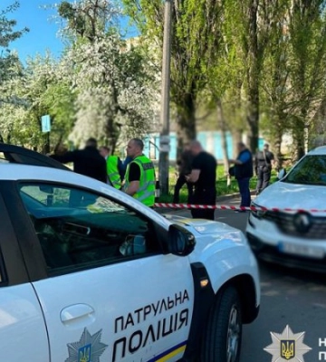 Тревоги и взрывы, движение в подземках по-новому, ночные перегоны с полицией: что случилось в Киеве в ночь на 22 апреля