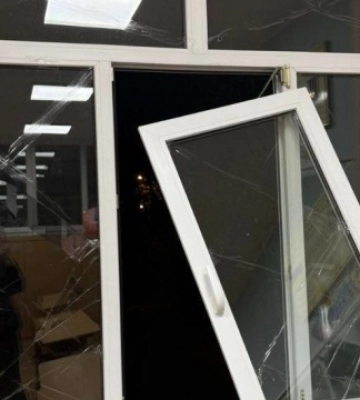 В Одесі після атаки дронів пошкоджені будівля суду та три школи