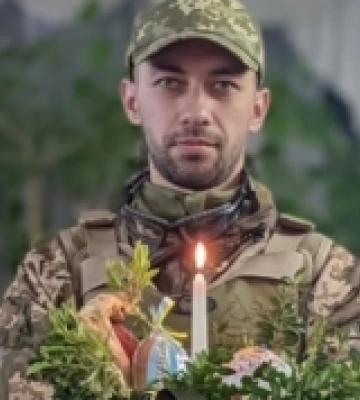 На війні з окупантами загинув захисник з Мукачева 35-річний Андрій Задорожний На війні з окупантами загинув захисник з Мукачева 35-річний Андрій Задорожний