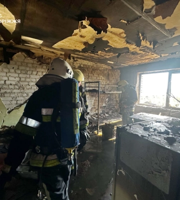 У Запоріжжі внаслідок авіаудару пошкоджена багатоповерхіка, є жертви