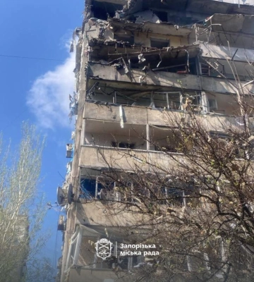 Внаслідок бомбового удару росіян по Запоріжжю загинула людина, ще одна дістала поранень