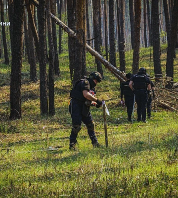 Рятувальники Харківщини локалізували масштабну пожежу в Балаклійському лісництві 
