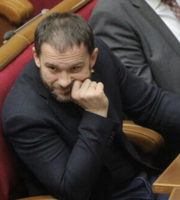 "Слуга народу" Каптєлов задекларував доходи дружини в РФ, але не вказав її нерухомість у Москві, - ЗМІ "Слуга народу" Каптєлов задекларував доходи дружини в РФ, але не вказав її нерухомість у Москві, - ЗМІ