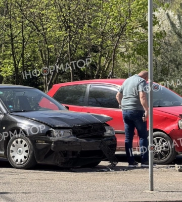 У Франківську п’яний водій “влетів” у припарковані авто. ФОТО