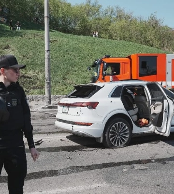 Російські нацисти серед білого дня обстріляли дронами Харків і передмістя (, )