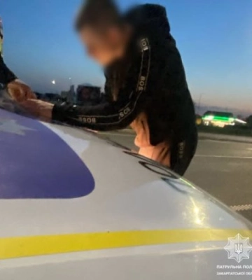 Небезпека поряд: вулицями Ужгорода їздять "під кайфом"