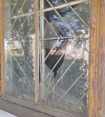 Двоє постраждалих, пожежі та руйнування: ворог атакував Дніпропетровщину