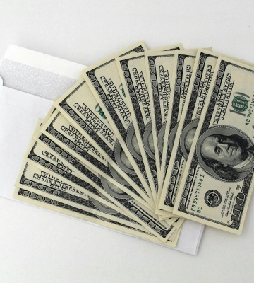 На взятке в $15 тыс. задержан главный инспектор столичного Департамента земресурсов - начальник ГВА