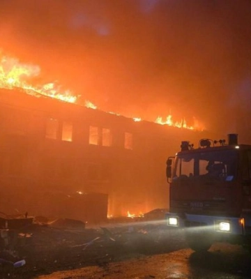 У Харкові масштабна пожежа через російський обстріл