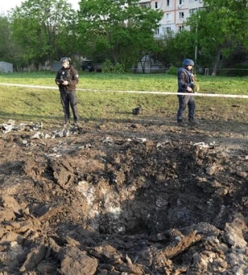 Зруйновано футбольне поле та пошкоджено будинки: РФ десятки разів атакувала Харків