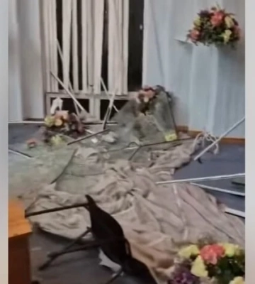 Унаслідок атаки Росії на Київ пошкоджено Центральний палац одружень (відео)
