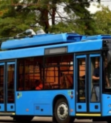 Тролейбуси на маршрутах 3, 10, 11 в Рівному змінять маршрут через ремонт дороги
