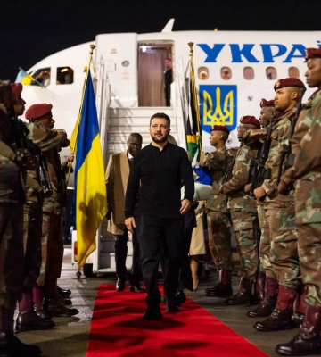 Зеленський уперше прибув до Південної Африки, де проведе переговори з президентом Сирілом Рамафосою