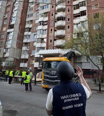 Прокуроры фиксируют последствия трех волн атак РФ на Харьков