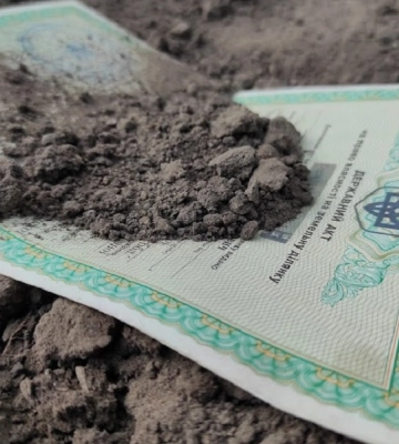 На Львівщині за махінації судитимуть держреєстраторку