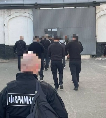 Смерть ув’язненого у Київському СІЗО: повідомлено про підозру "смотрящему" та 8 працівникам ізолятора. ФОТОрепортаж