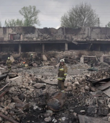 Кількість загиблих у Києві через російську атаку зросла до 10 — рятувальні роботи тривають