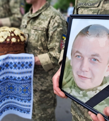 На Волині попращаються із загиблим воїном Сергієм Жиляковим