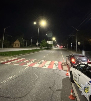У Львові на пішохідному переході збили жінку: постраждала у лікарні, - ФОТО