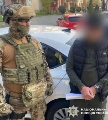 Судитимуть адвоката, який сприяв військовослужбовцям у звільненні зі служби без законних підстав