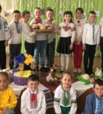 У прикордонному селі на Волині вогонь дійшов до кладовища