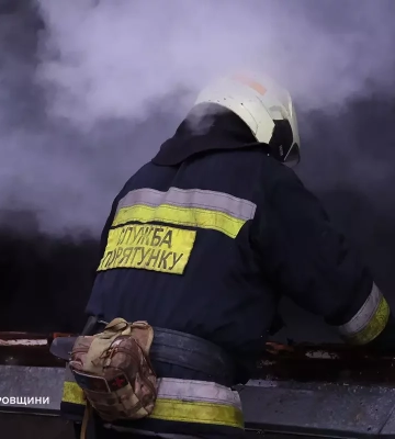 На Дніпропетровщині під час пожежі у будинку загинули чоловік та жінка