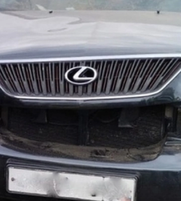 У Луцьку п’яний водій «не помітив» припаркований Nissan (Фото)