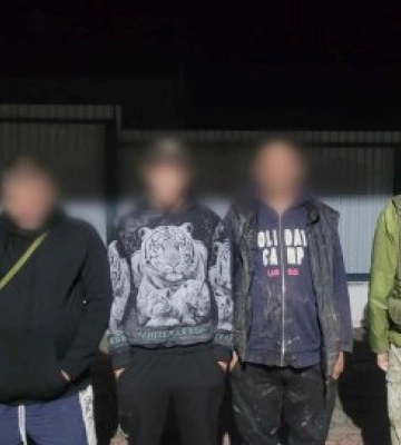 На кордоні з Румунією  прикордонники затримали трьох  порушників