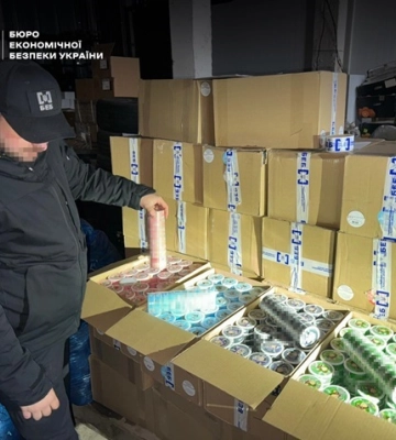 Мешканець Львівщини віз з ЄС контрабандою 11,5 тисяч нікотиновмісних паучів