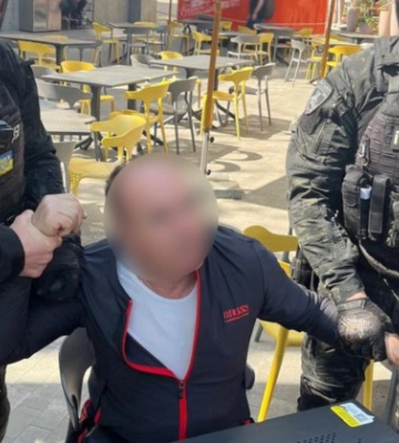 У Києві затримали чоловіка, який за 170 тисяч обіцяв «влаштувати» на керівну посаду у поліцію через впливові зв’язки