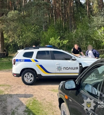 На Тернопільщині чоловік вирішив випробувати гранату і потрапив до лікарні, - поліція