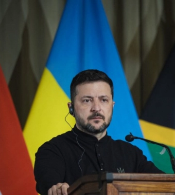 У нас нема достатньо зброї, щоб повернути Крим — Зеленський