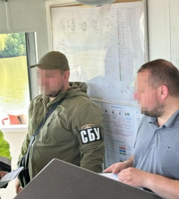 Затримано іноземне судно, яке незаконно вивозило зерно через Крим