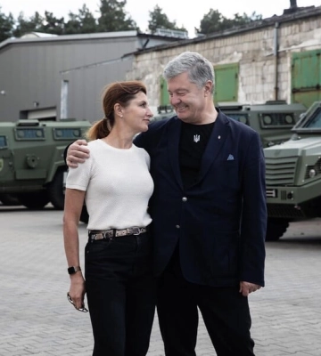 Супруги Порошенко заявили об информатаке и политической дискредитации на фоне иска о разделе имущества