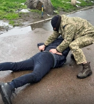 За $6 тисяч обіцяли службу в тилу - на Буковині затримали двох експосадовців ТЦК