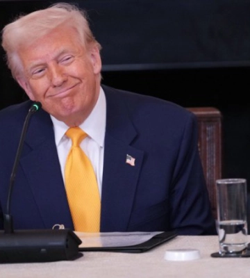 Тепер Україна і Росія мають зустрітися на дуже високому рівні, – Трамп про завершення війни