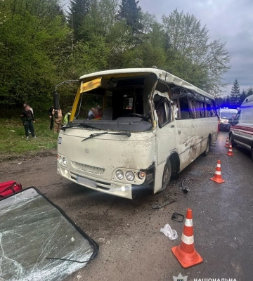 На Львівщині в ДТП загинула 12-річна пасажирка автобуса – поліцейські затримали водія вантажівки 