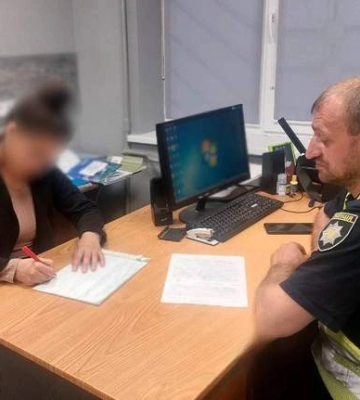 В Киеве женщина танцевала под русскую музыку в день траура: ее привлекли к ответственности
