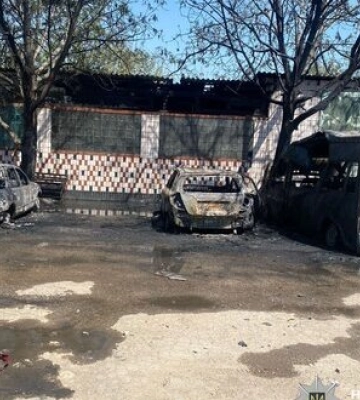 Наслідки ворожих атак на Херсонщину: п’ятеро поранених, пошкоджено понад 20 об’єктів. ФОТОрепортаж
