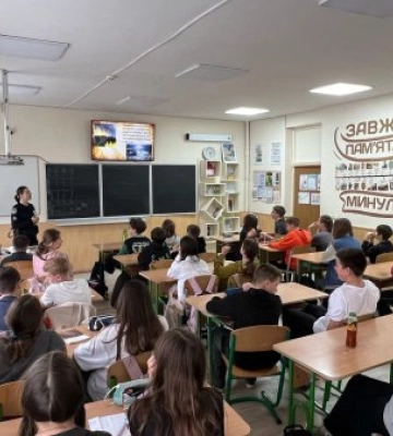 День пам'яті Чорнобильської катастрофи: ужгородські школярі вчаться на уроках історії та безпеки