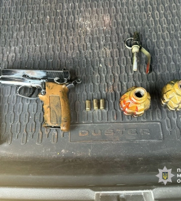 У Миколаєві поліція викрила містянина у збуті зброї та боєприпасів