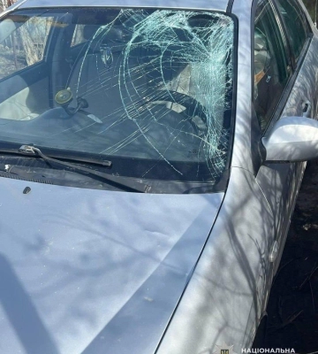 У Жовтих Водах молодик викрав автомобіль та вчинив на ньому ДТП із пораненим