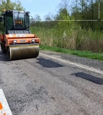 У Луцькому районі на дорозі загорівся бензовоз