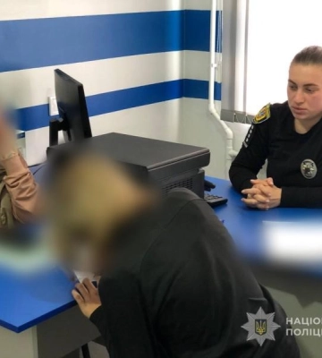 На Одещині дівчина втекла з дому, щоб погуляти зі своїм хлопцем