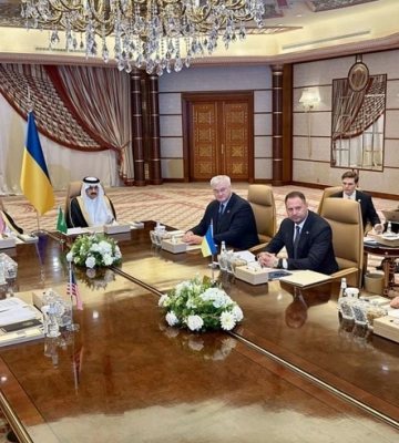 Пытаются заманить Украину: эксперт предупредил о ловушке США